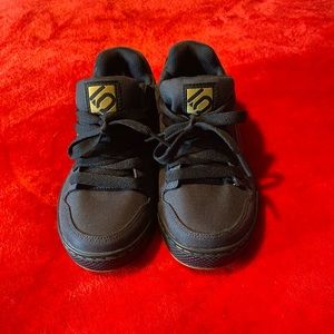 Adidas Five Ten Freerider/ Mountain shoes